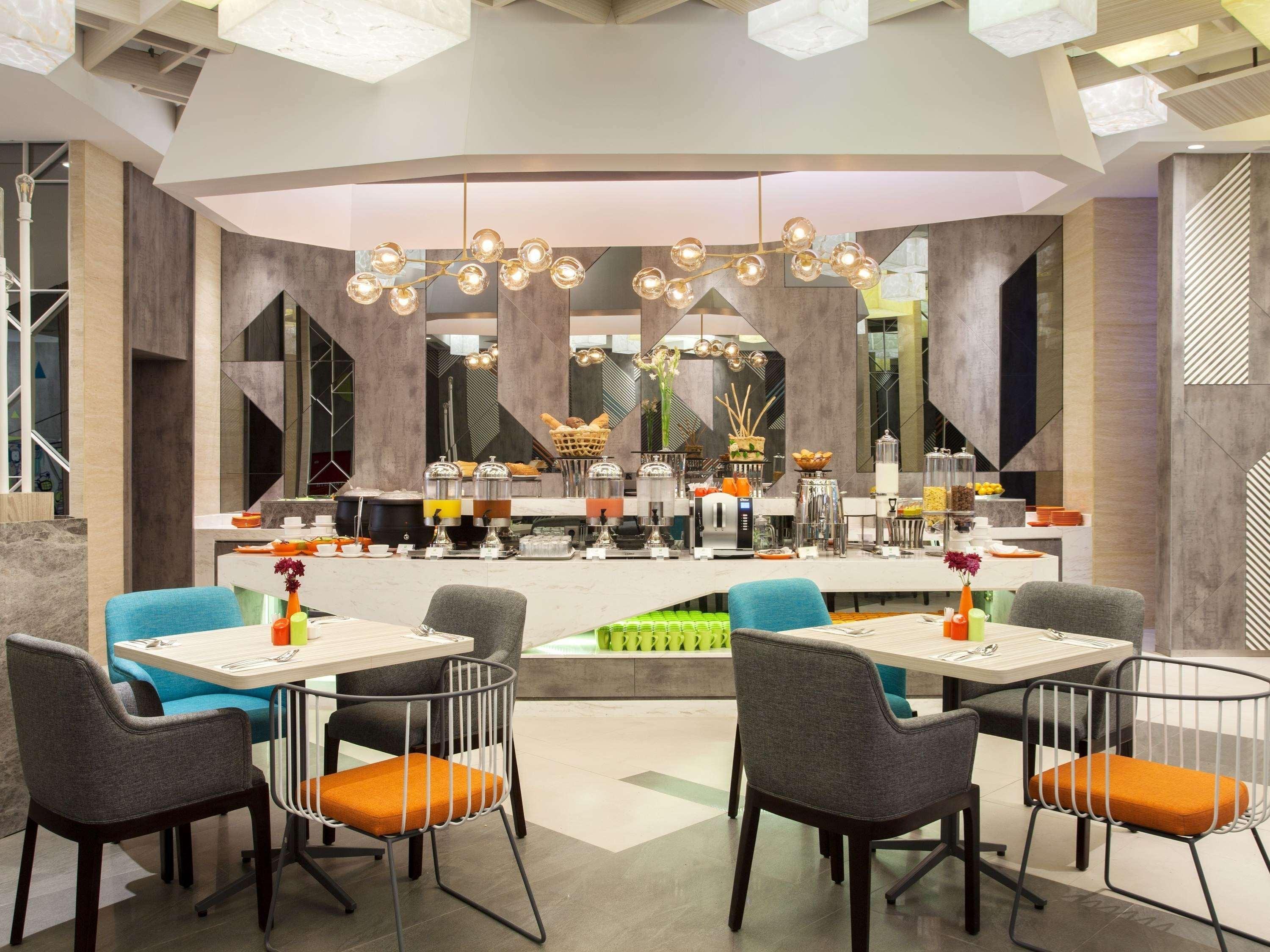 Ibis Styles Medan Pattimura Buitenkant foto