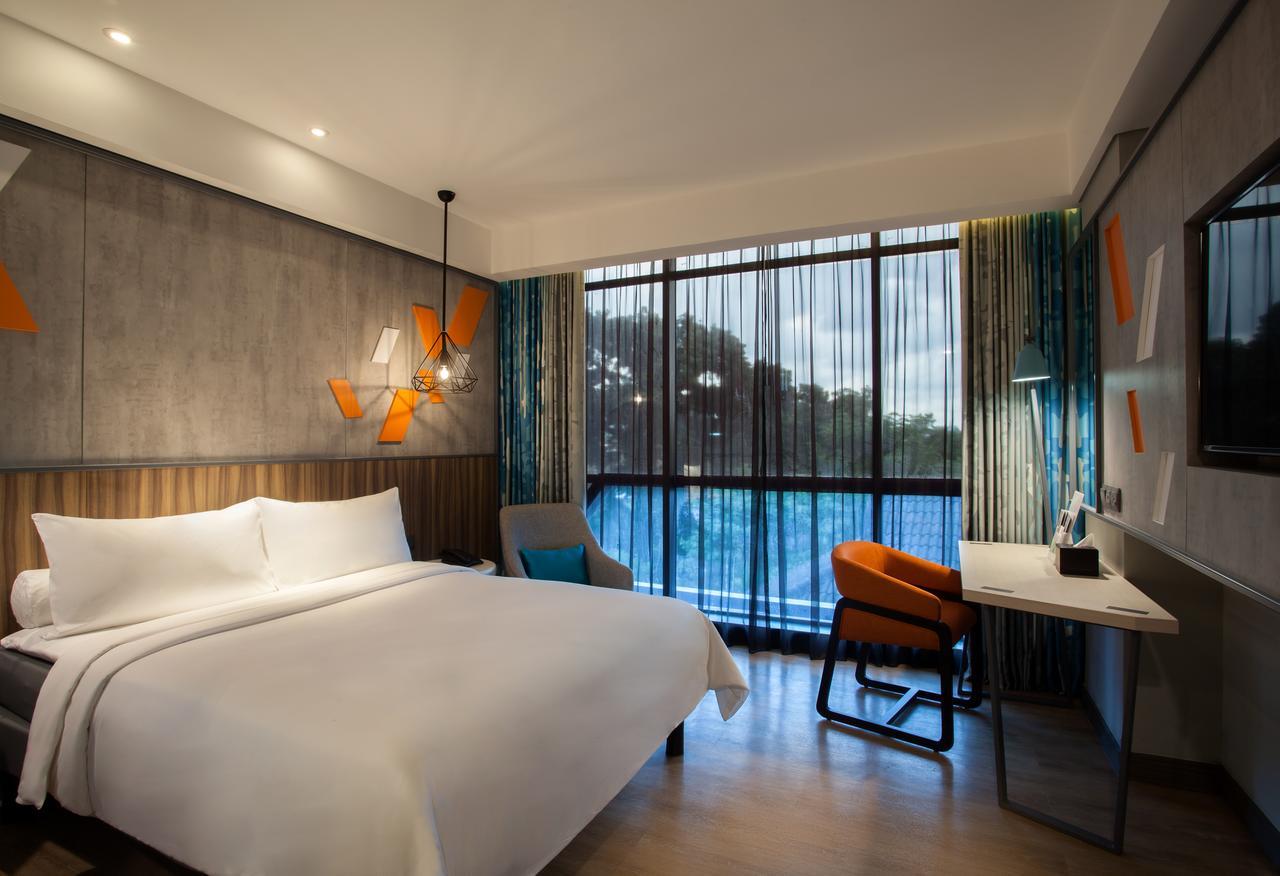 Ibis Styles Medan Pattimura Buitenkant foto