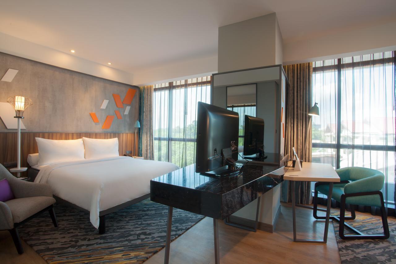 Ibis Styles Medan Pattimura Buitenkant foto